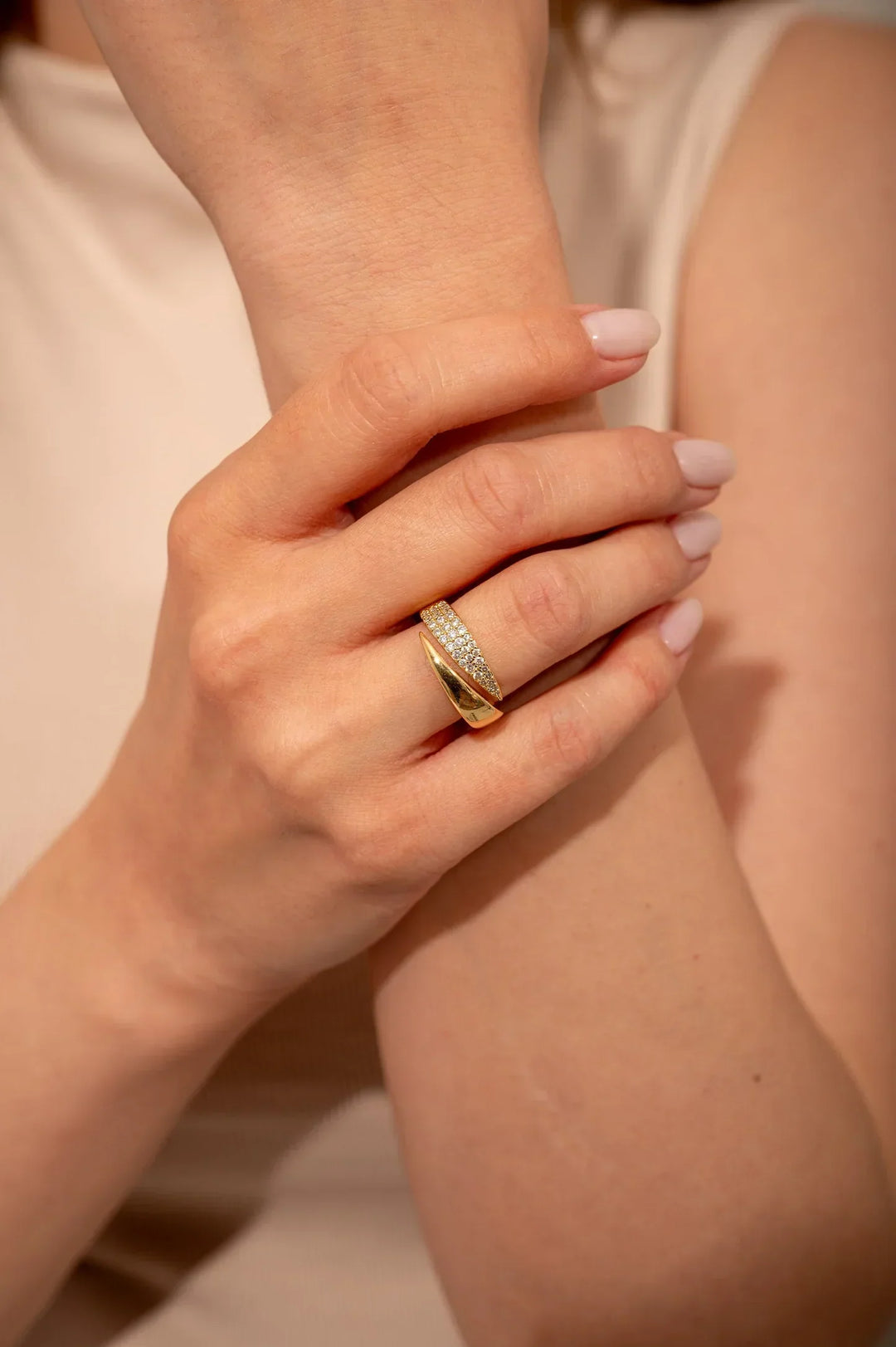 Nila Luxe Sormus