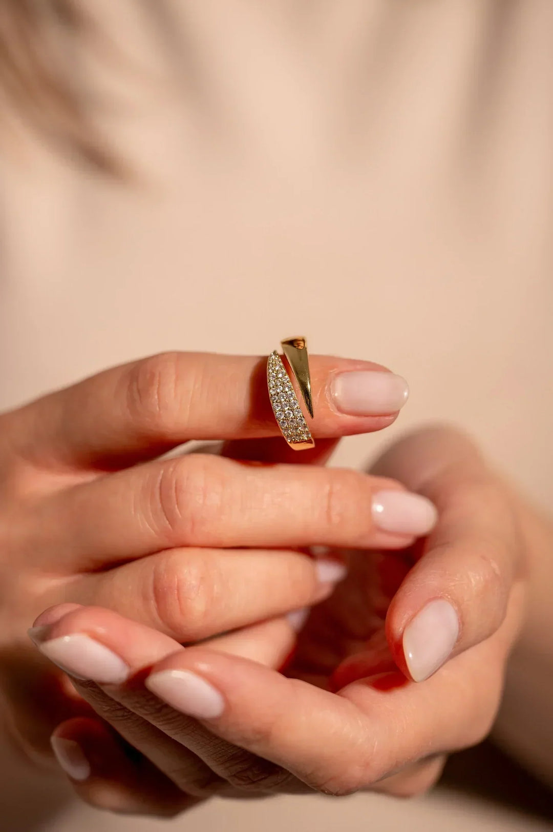 Nila Luxe Sormus